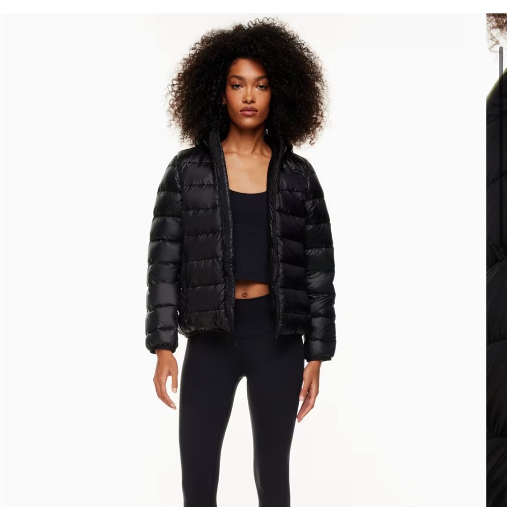 Aritzia little fuzzy puff
